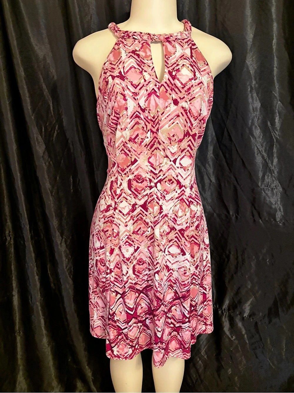 Maggie London Geometric Keyhole Mini Dress in Pink & White Size 10 Like New